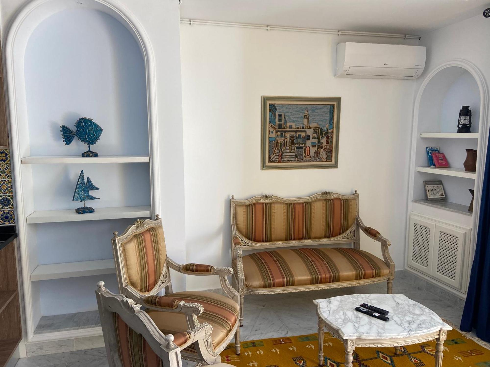 Marsa - Sidi Bousaid Lovely Authentic Apartment La Marsa Exteriör bild